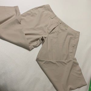 Nike Dri-fit  women’s Golf pants EUC